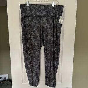 NWT Ideology Camouflage Gray Leggings, Sz XXL